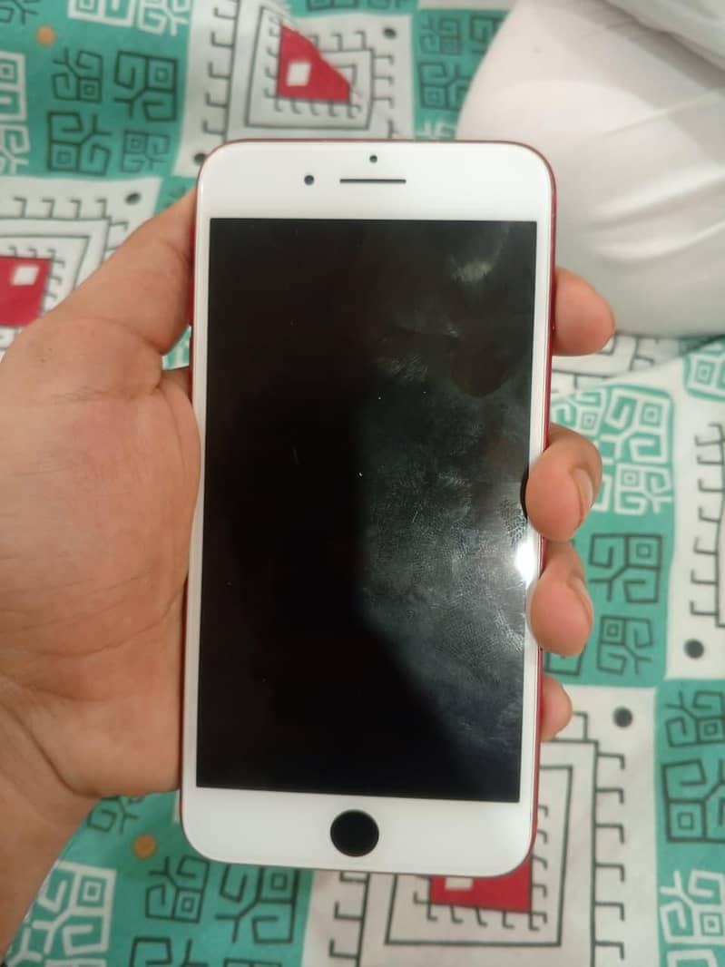 Apple iPhone 8 Plus 1
