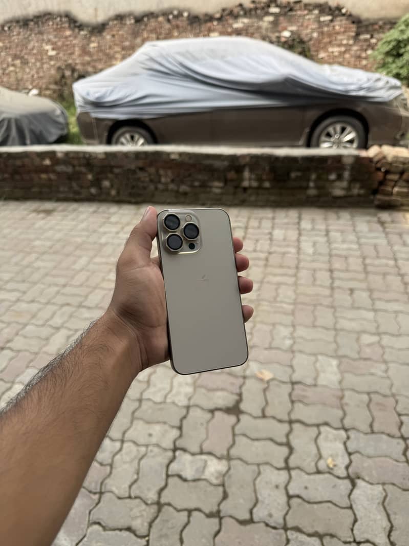 Apple iPhone 13 Pro 0