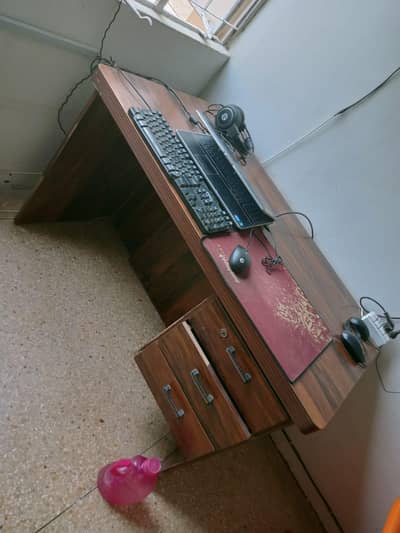 Office table and plain table with chairs