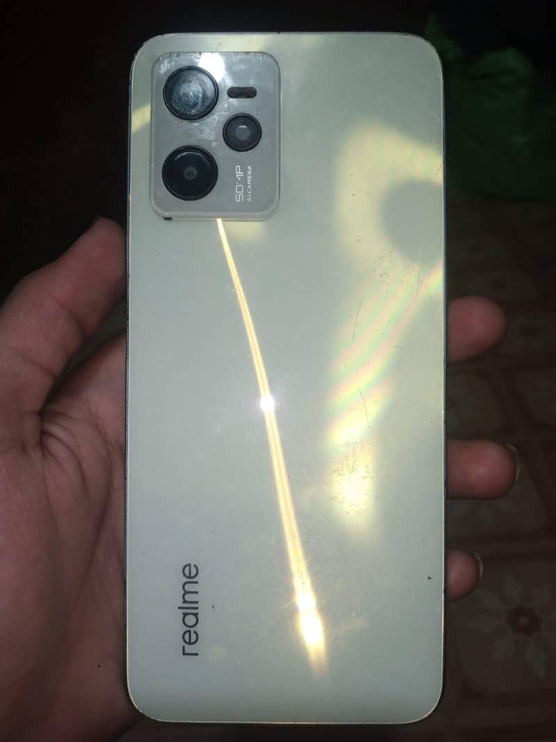 Realme C35 0