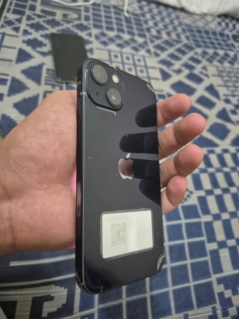 Apple iPhone 13 0