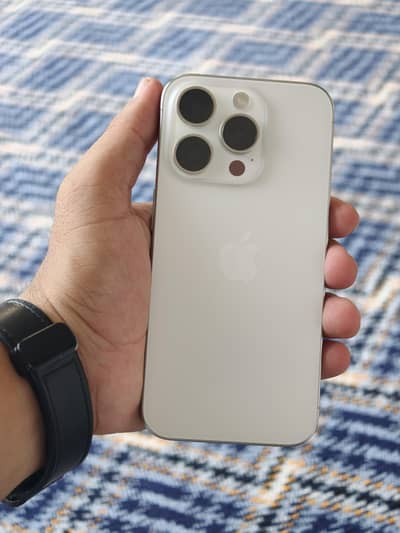 Apple iPhone 15 Pro