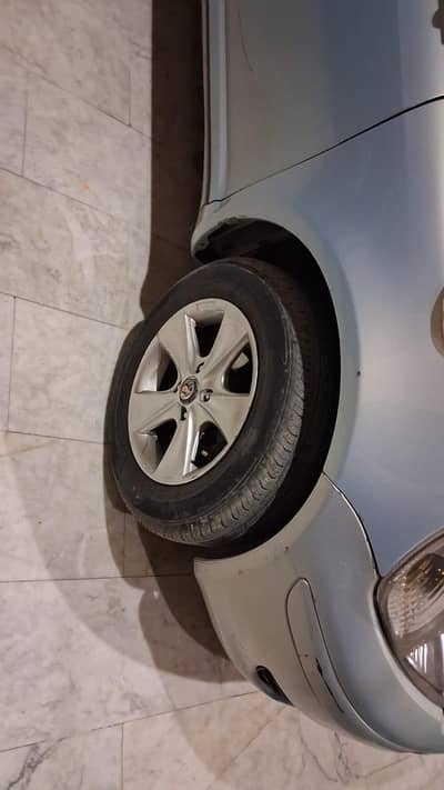 Toyota Vitz 2003