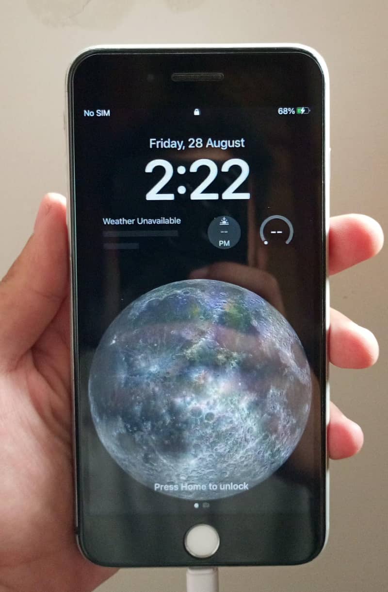 Apple iPhone 8 Plus 1