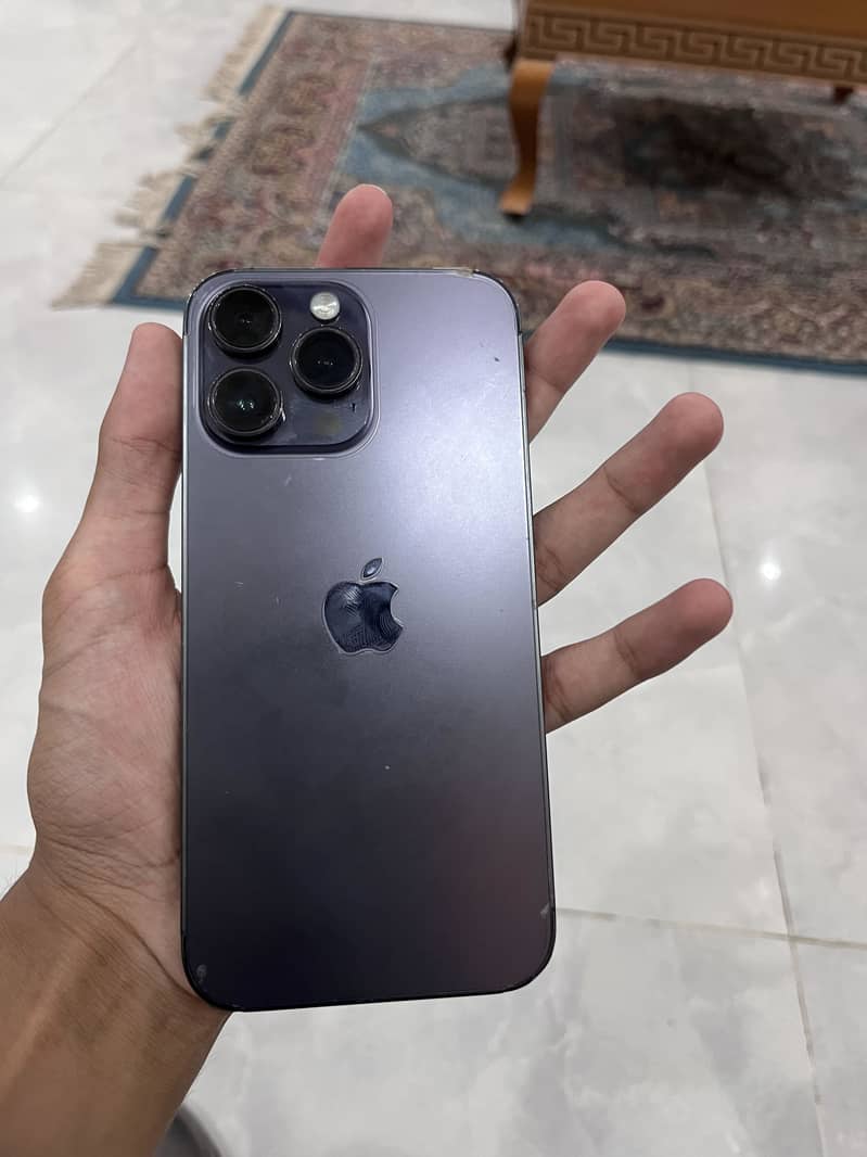 Apple iPhone 14 Pro Max 0