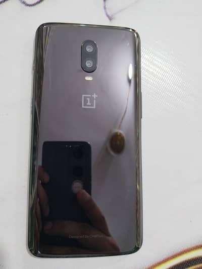 One Plus 6T 8(128) life time pta proved display fingerprint