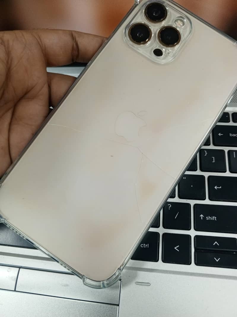 iphone 12pro Max 1
