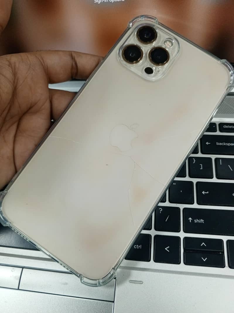 iphone 12pro Max 2