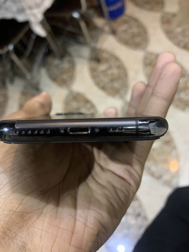 Apple iPhone 11 Pro 5