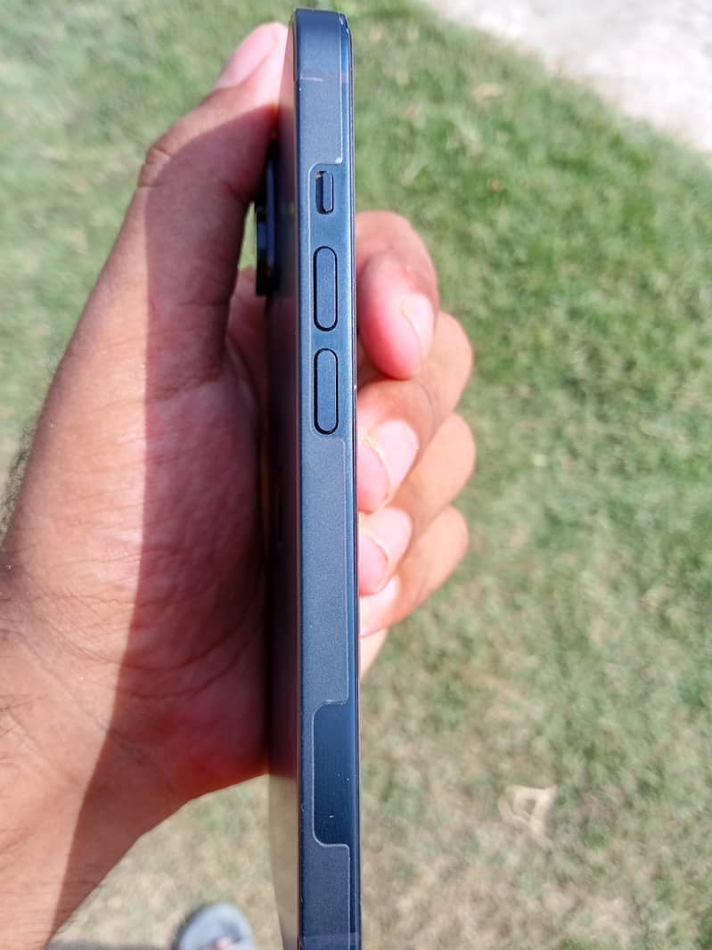 Apple iPhone 14 2