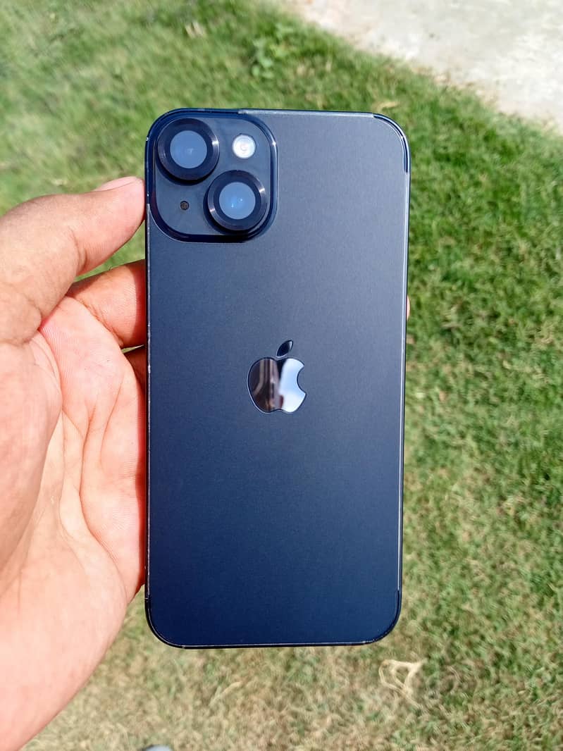 Apple iPhone 14 3