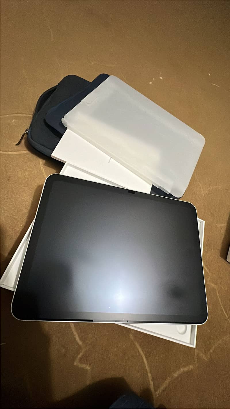 iPad A16 10