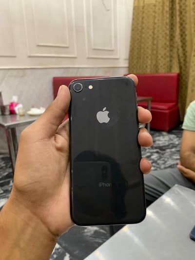 Apple iPhone 8