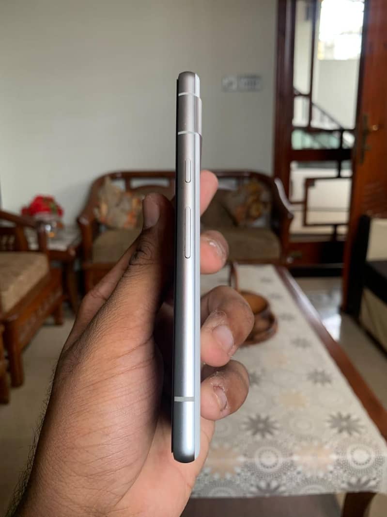 Google Pixel 7a 3