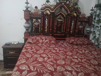 pure wooden bed set