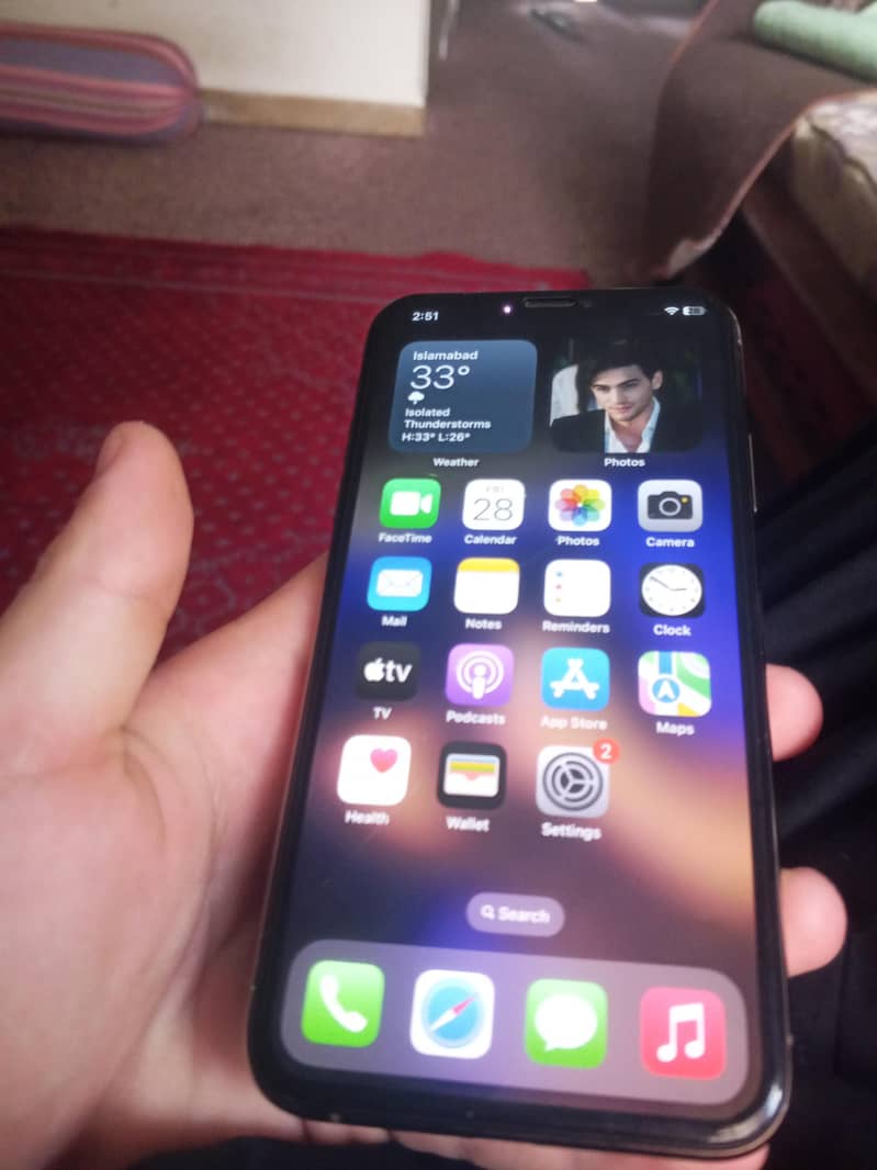 Apple iPhone XS 1