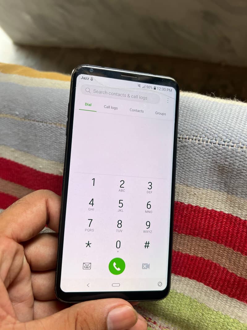 LG V30 1