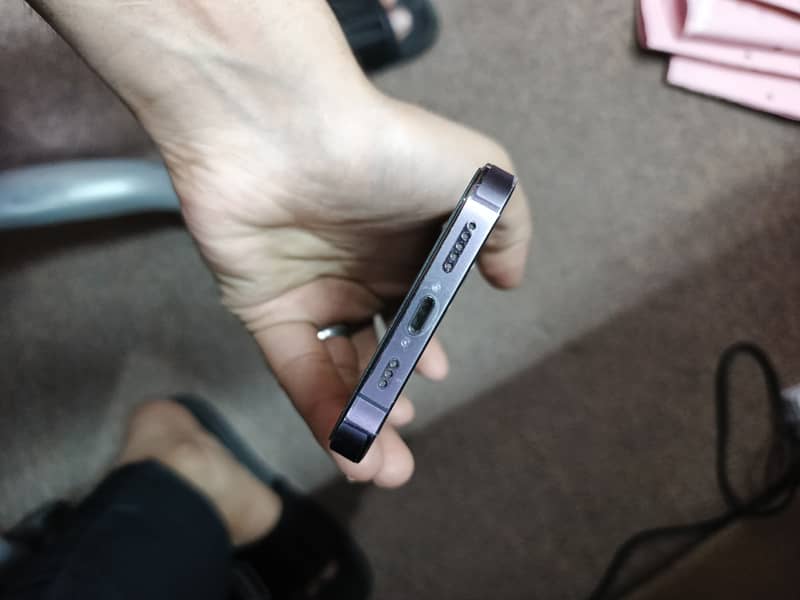 Apple iPhone 14 Pro 4