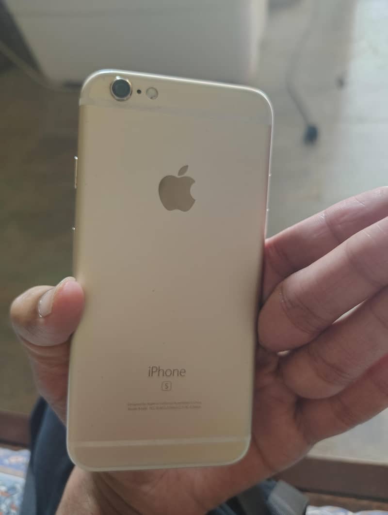 Apple iPhone 6S 1