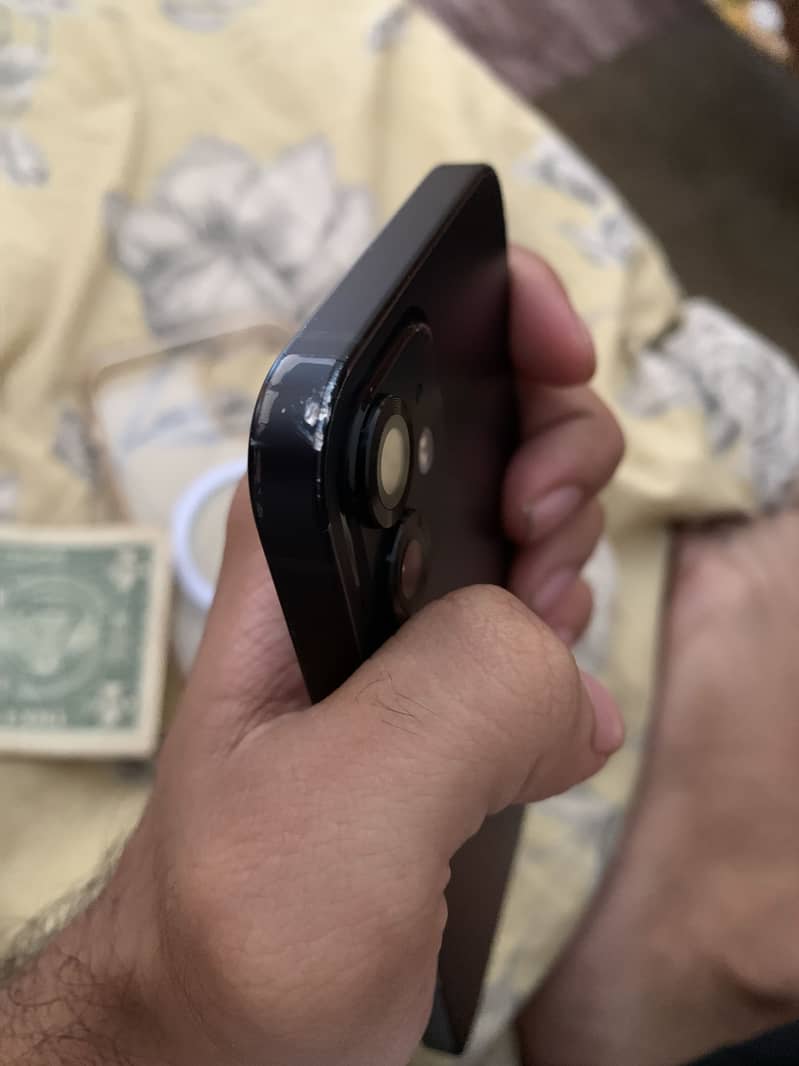 Apple iPhone 12 10