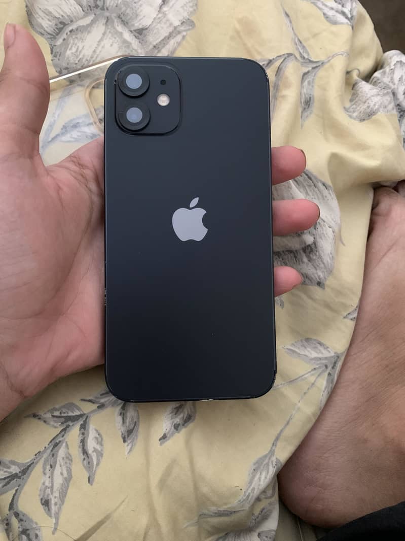 Apple iPhone 12 11