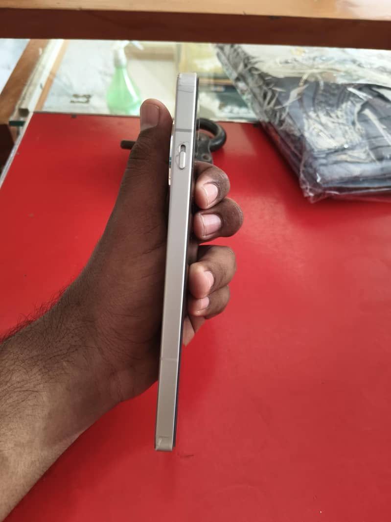 One Plus 13R 4
