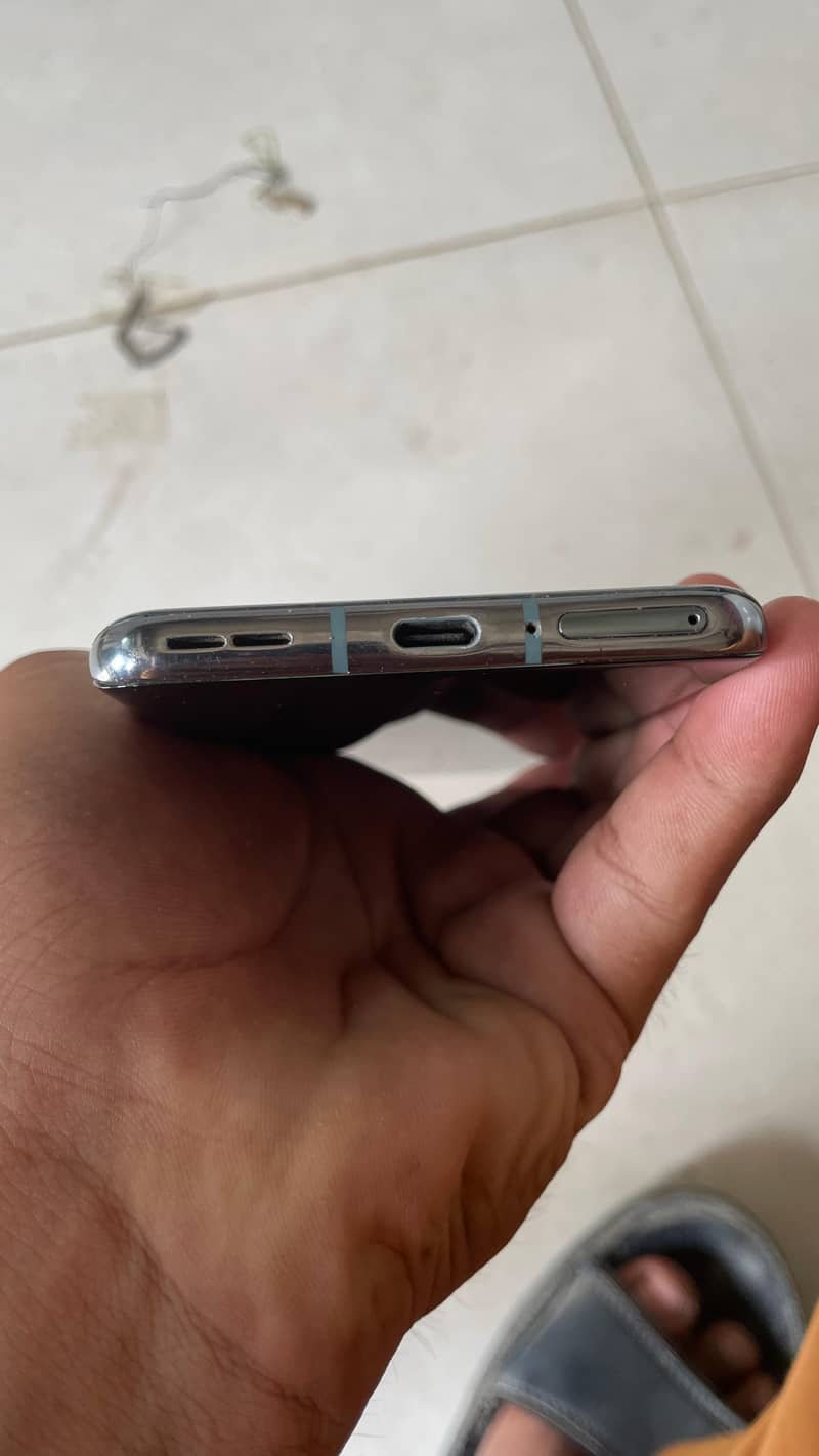One Plus 9 Pro 4