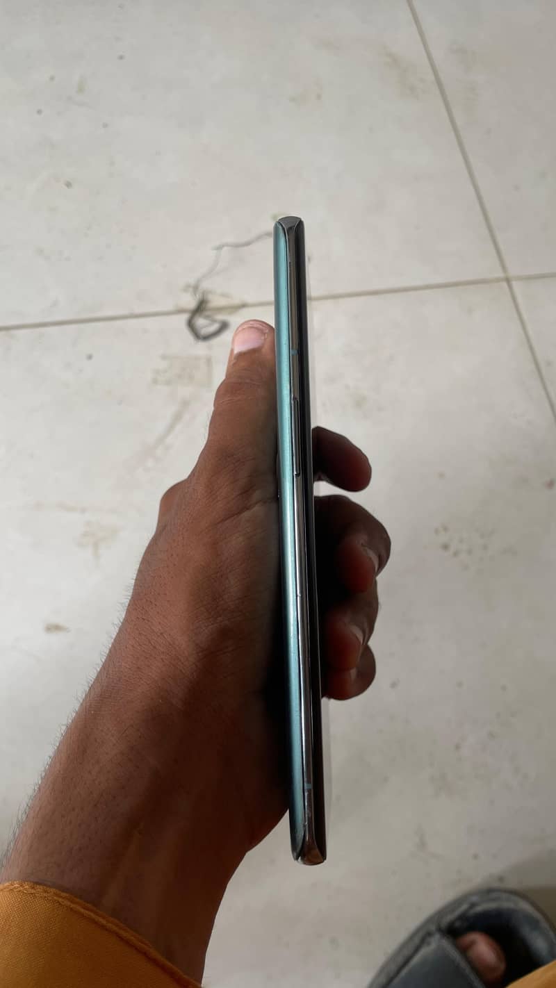 One Plus 9 Pro 6