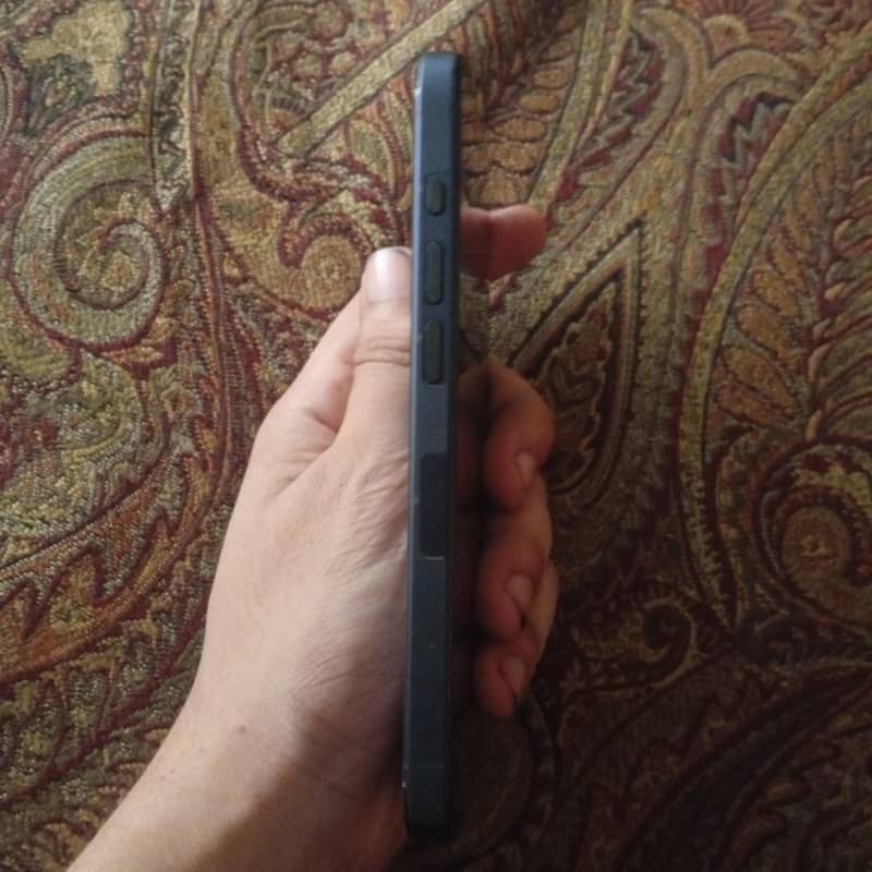 Apple iPhone 15 Pro 3