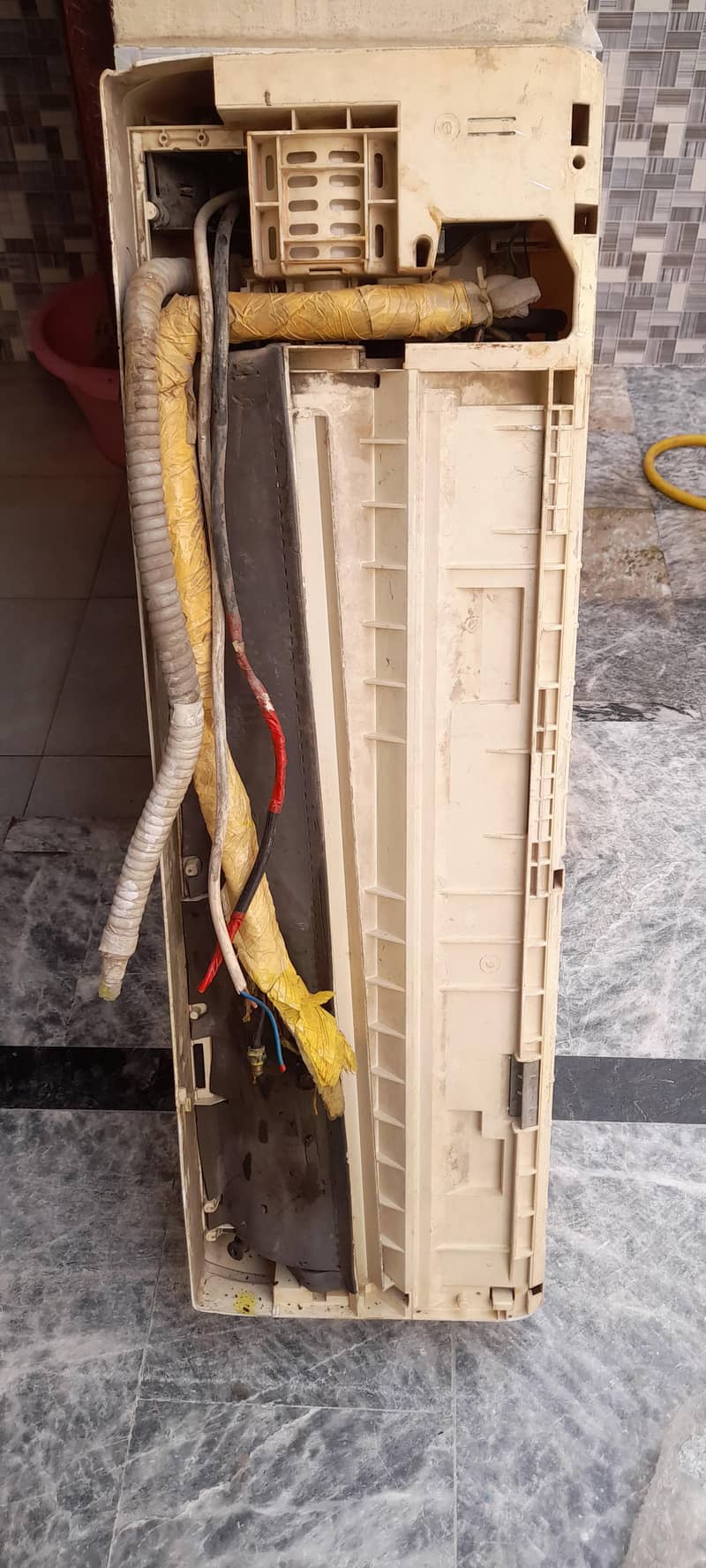Indoor Waves Split AC 3