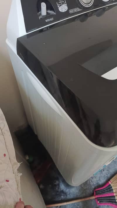 Haier HWM 120-35FF Single Tub Washing Machine – 12 KG