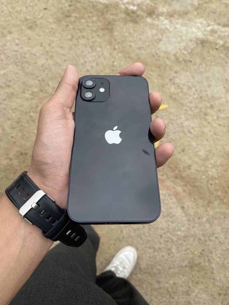 Apple iPhone 12 0