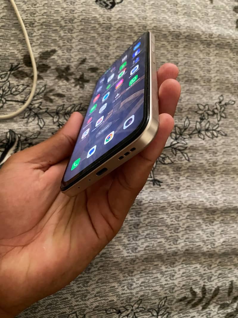 OPPO A6 6