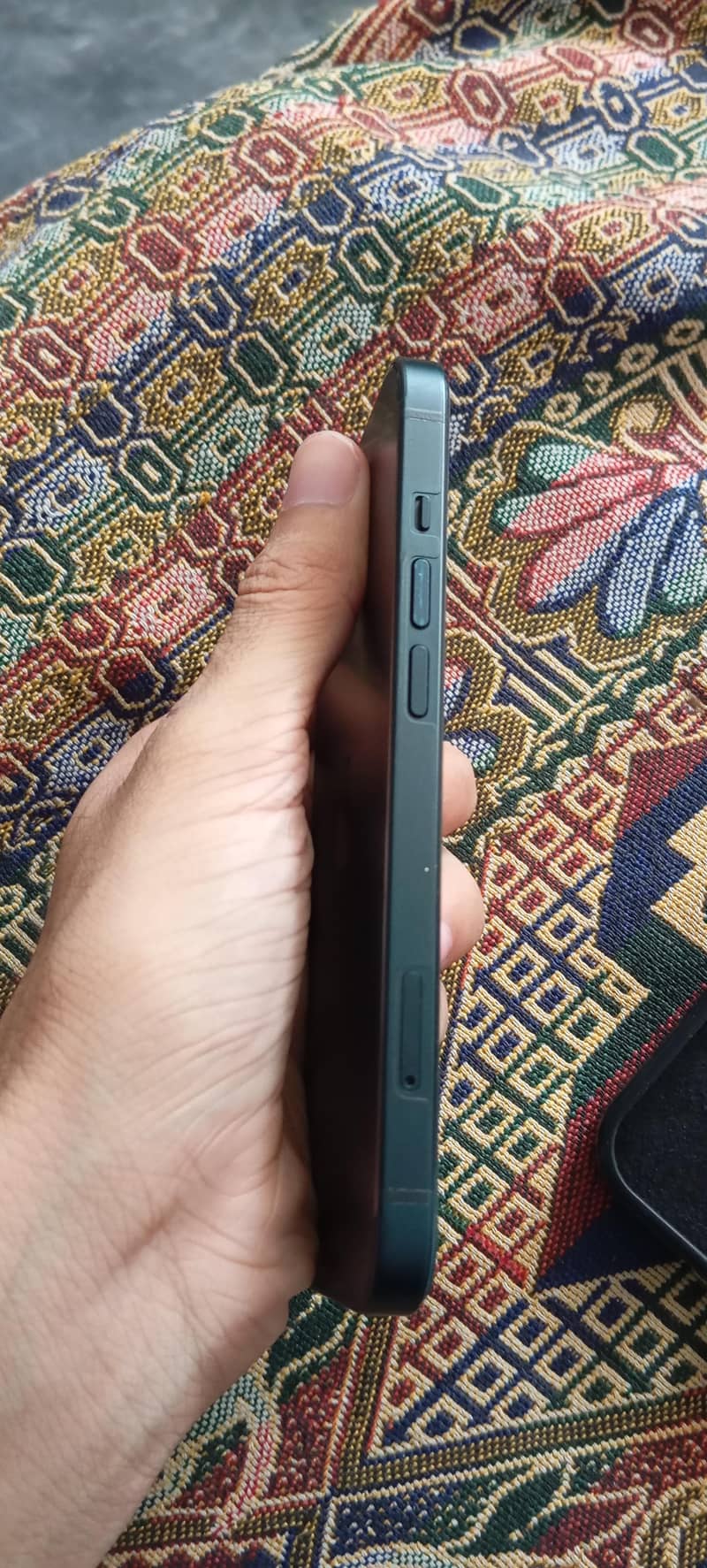 Apple iPhone 13 6