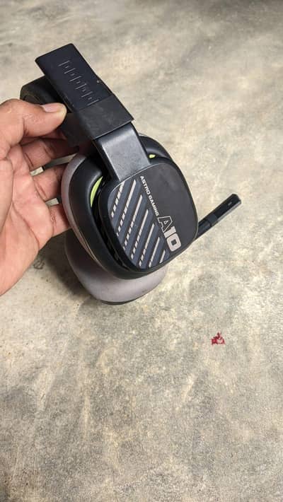 astro A10 gen 2 wire gaming headphone