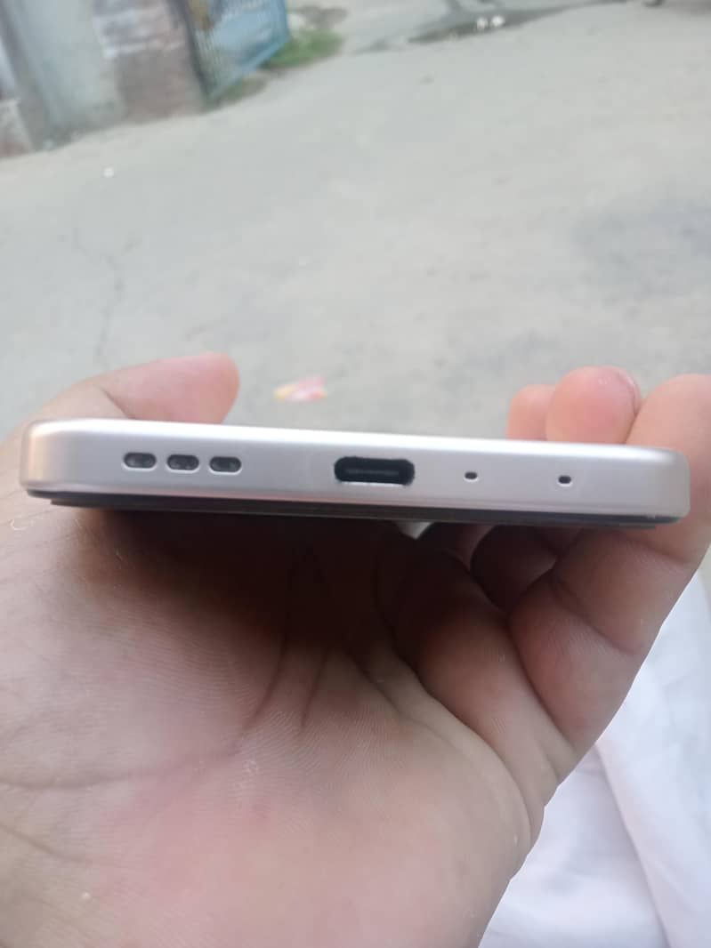 OPPO A6 2