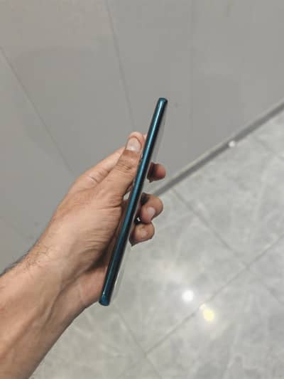 Huawei mate 20 pro available in good condition 6gb 128gb Non pta