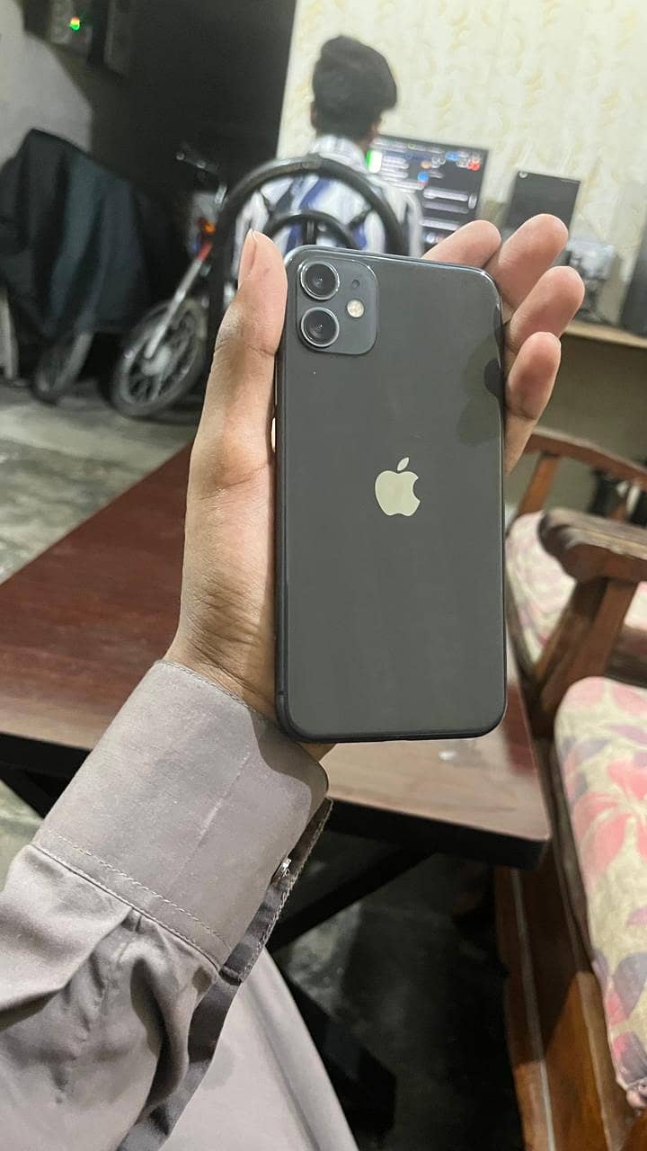 Apple iPhone 11 0
