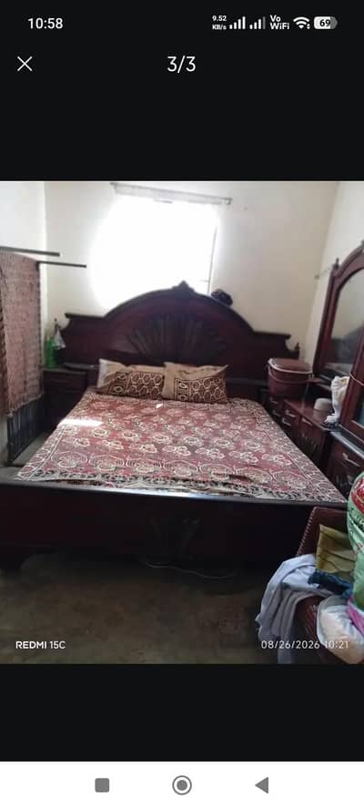 Urgent Sale – Imported Bed & Dressing | Excellent Condition