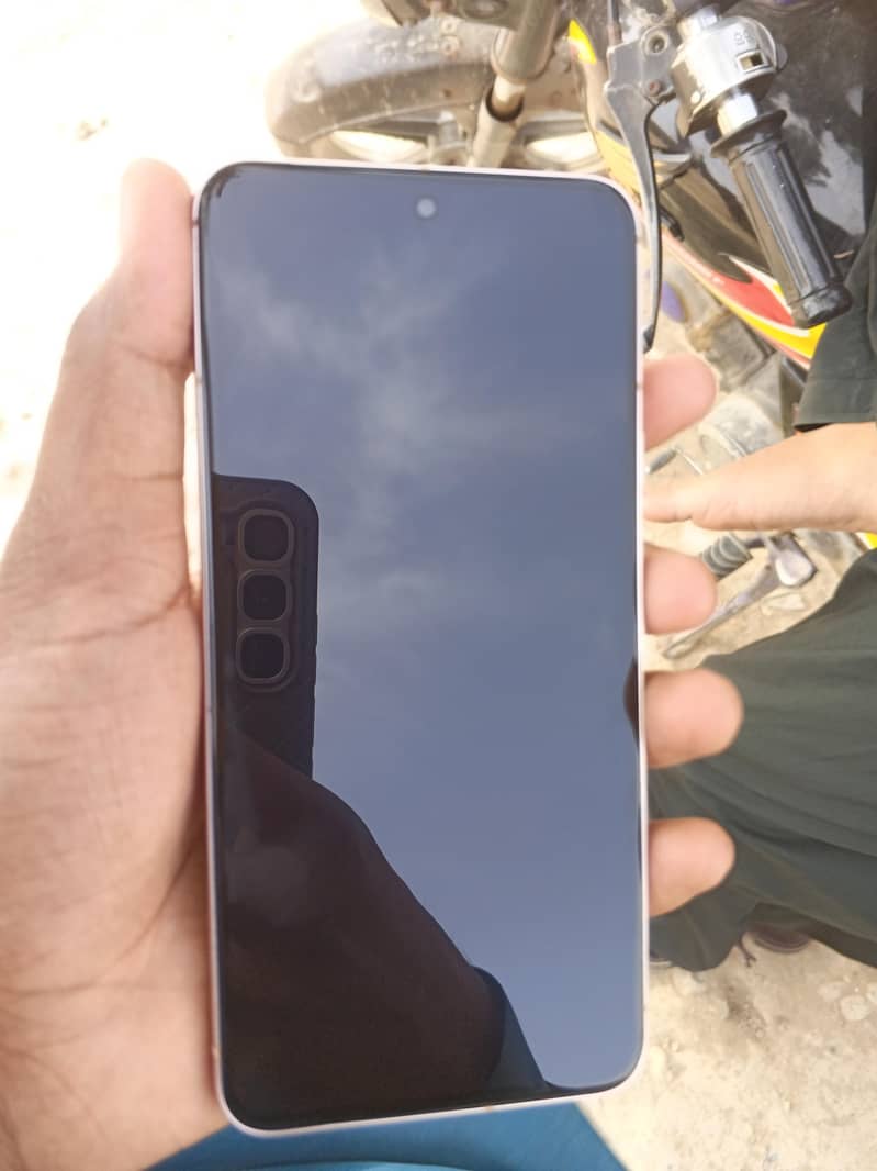Google Pixel 8 2