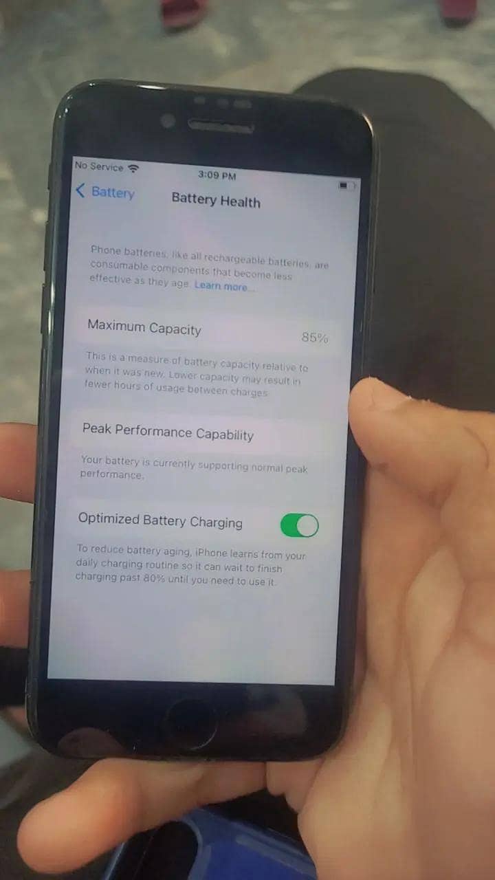 Apple iPhone 7 0
