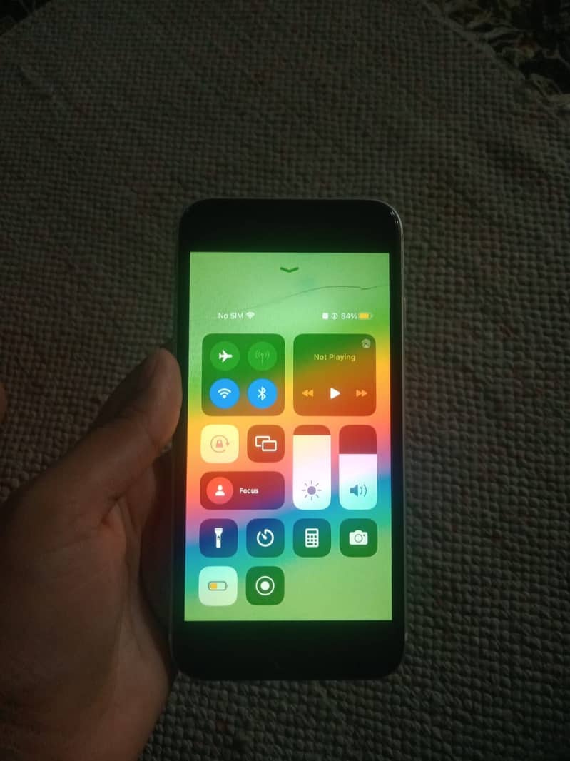 Apple iPhone SE 6