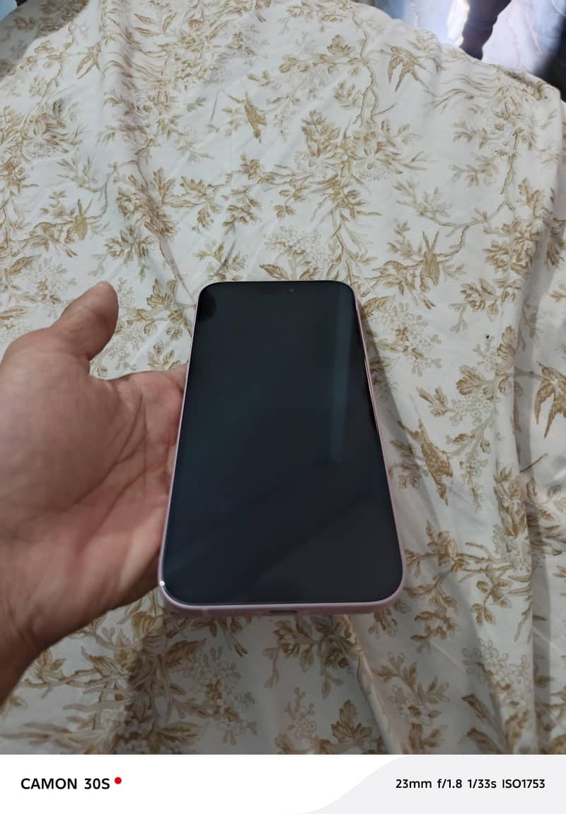 Iphone 15 plus 4