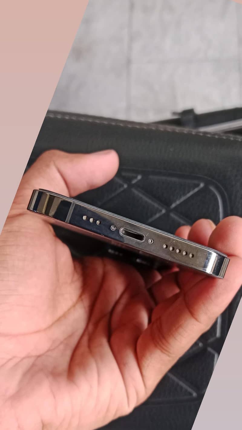 Apple iPhone 13 Pro 3