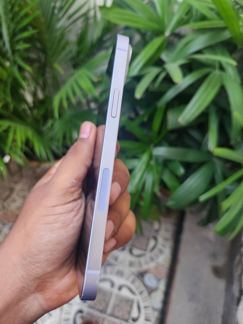 Apple iPhone 14 plus 3