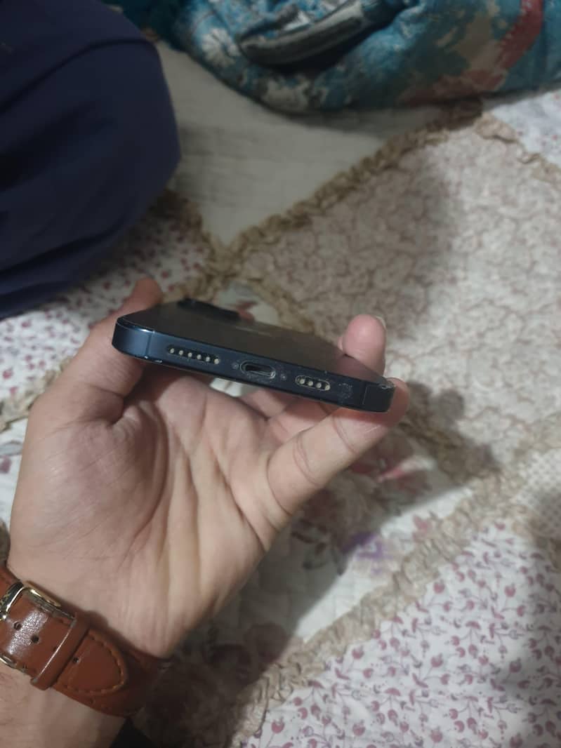 Apple iPhone 14 plus 0