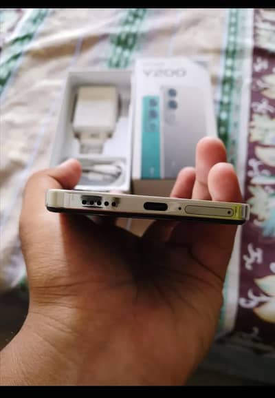 Vivo Y200