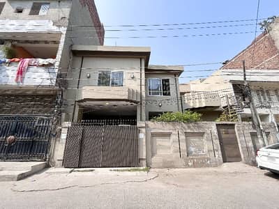 House Of 10 Marla For Rent In Gulberg 3