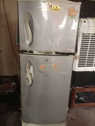 Old Model Refrigerator for Sale – Compressor Change Required