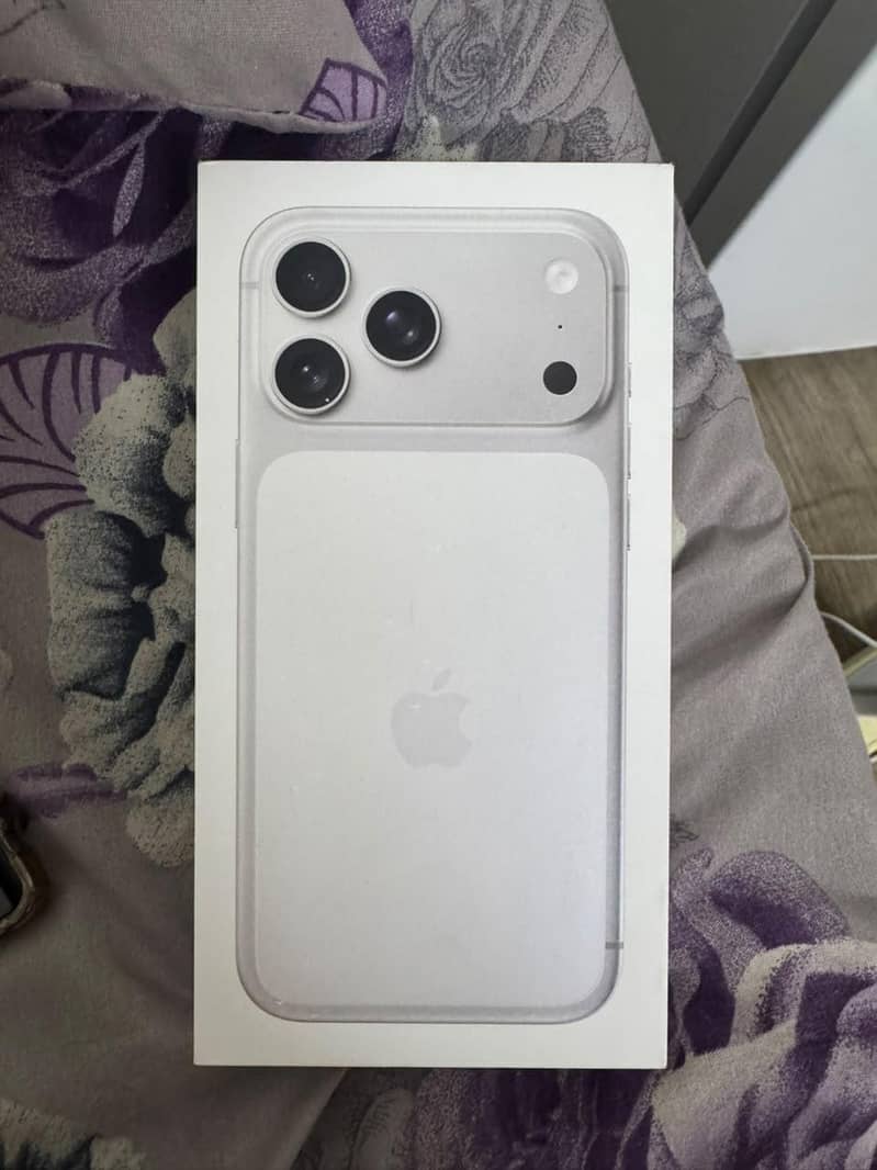 iPhone 17 Pro Max 0